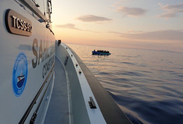 Sahil Güvenlik bir haftada 35 olaya müdahale etti bin 236 düzensiz göçmen yakalandı