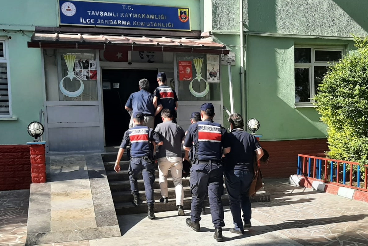3 ilde FETÖ operasyonu. 9 şüpheli gözaltına alındı