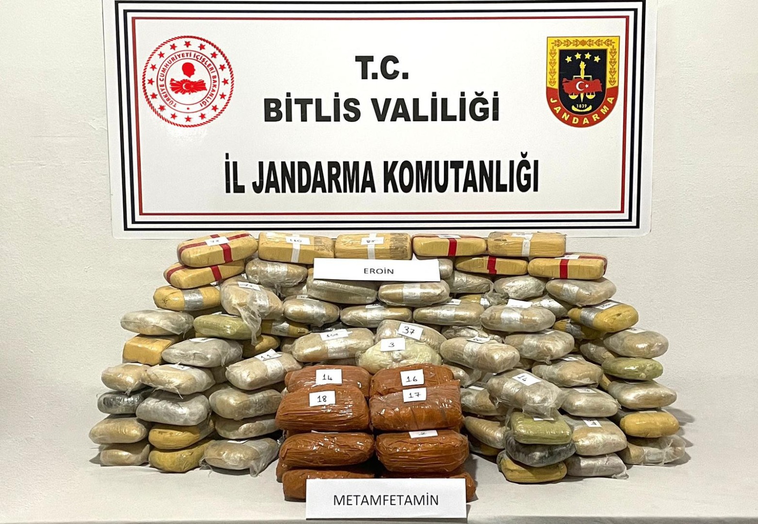 Bitlis’te 89 kilo uyuşturucu geçirildi