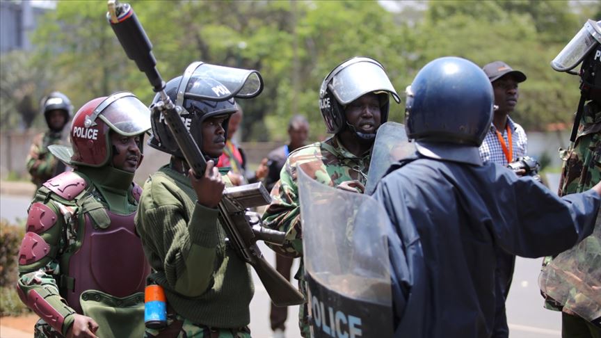 Kenya polisi yolu kapatan göstericilere ateş açtı: 3 ölü