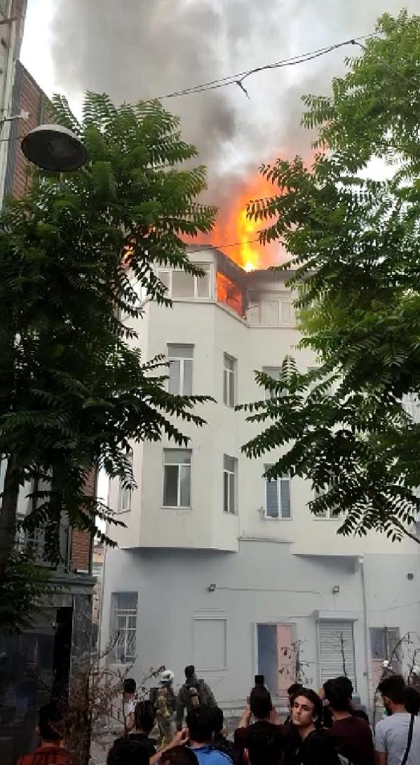 Fatih'te günlük kiralık dairede yangın 
