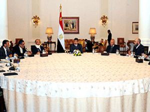 Mısır'da ulusal diyalog görüşmeleri