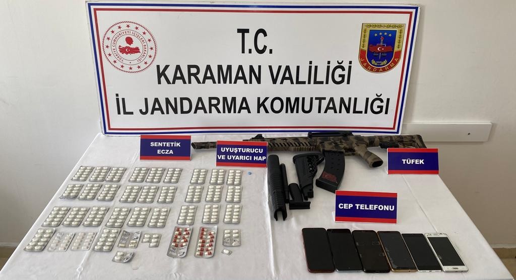 Karaman merkezli 3 ilde uyuşturucu satıcılarına operasyon: 8 gözaltı