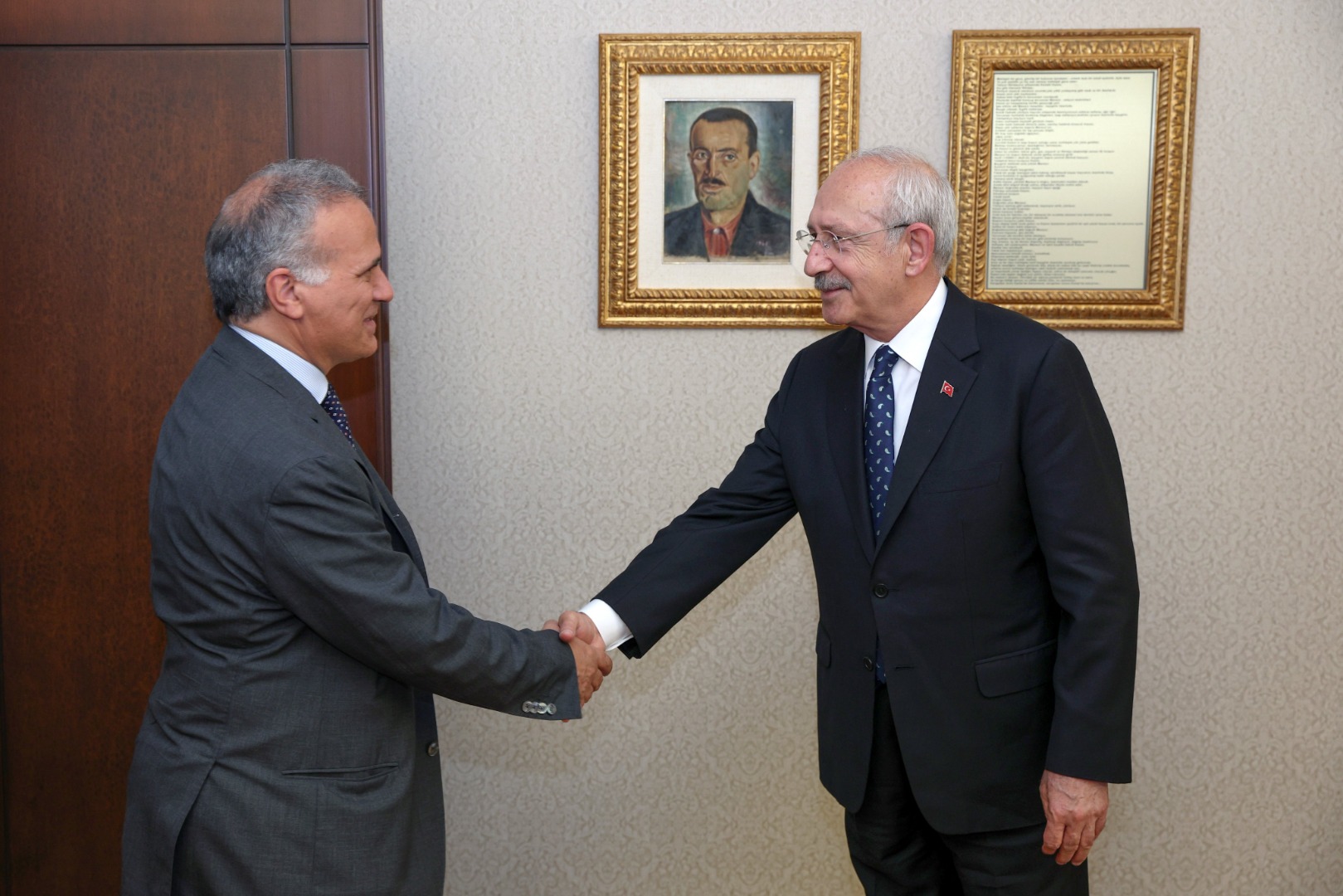 Kılıçdaroğlu İtalya'nın Ankara Büyükelçisi Marrapodi ile görüştü