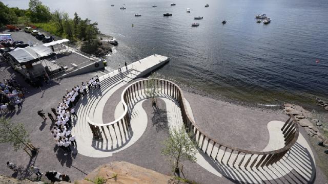 Norveç'te Utoya Adası katliamı kurbanları için anıt inşa edildi