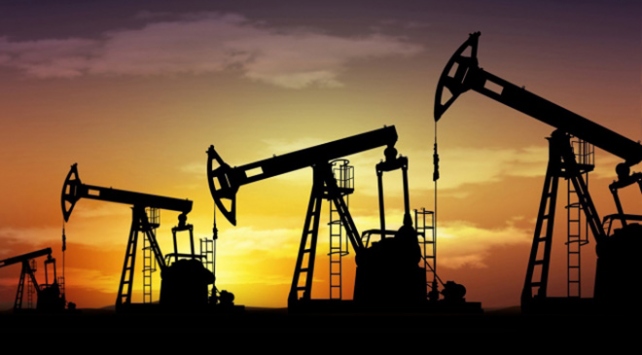 Brent petrolün fiyatı iniyor, Türkiye'de düşüş yok