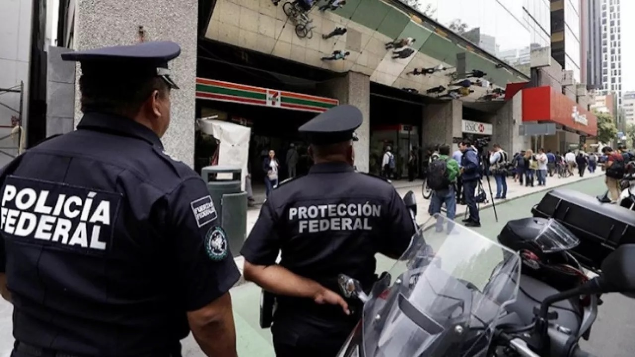 Meksika’da güvenlik güçleri ile çete üyeleri arasında çatışma.12 ölü