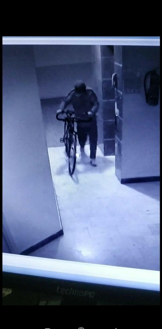 Apartman garajındaki bisikleti çalıp kayıplara karıştı
