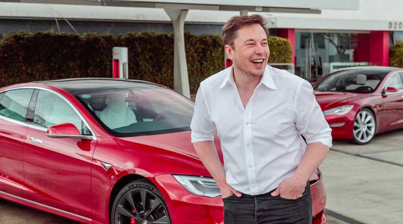 Elon Musk'tan zehir zemberek sözler: Boşa para harcıyorlar