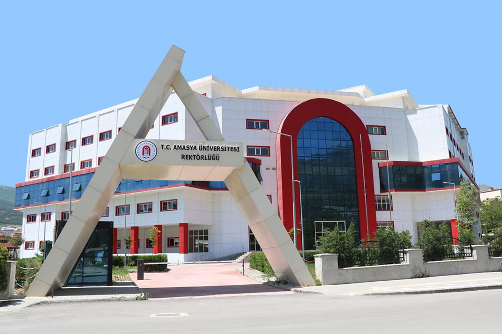 Amasya Üniversitesi personel alacak