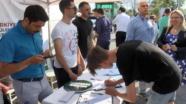 Kadıköy’de Gelecek Partisi erken seçim için imza kampanyası başlattı