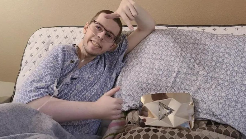 Ünlü Youtuber kansere yenik düştü: Ailesi veda mektubunu yayınladı