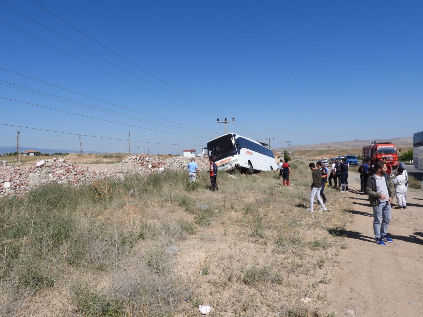 Yozgat'ta yolcu otobüsü yoldan çıktı, 8 yolcu hastaneye kaldırıldı