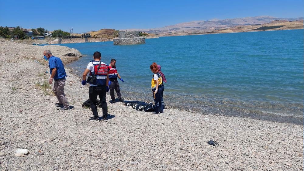 Baraj gölünde kadın cansız bedeni bulundu