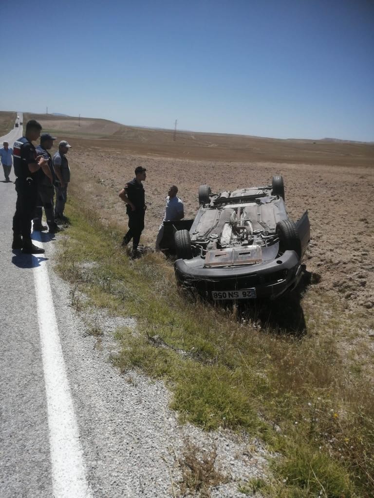 Eskişehir'de kontrolden çıkarak takla atan araçta sürücü ve iki çocuğu yaralandı