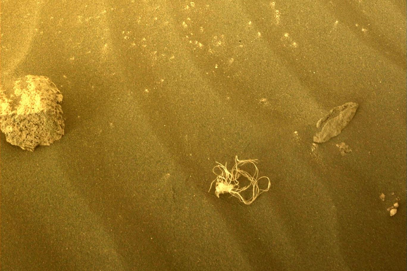 NASA'nın Mars'ta yakaladığı spagetti ortadan kayboldu