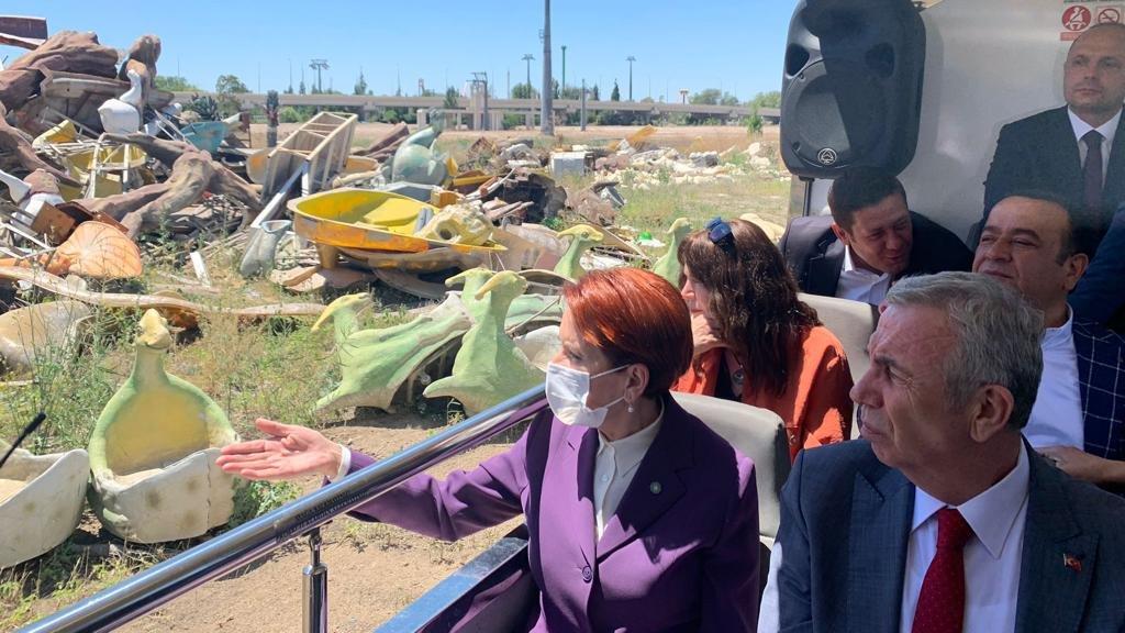 Meral Akşener, Mansur Yavaş ile birlikte ANKAPARK'ı gezdi