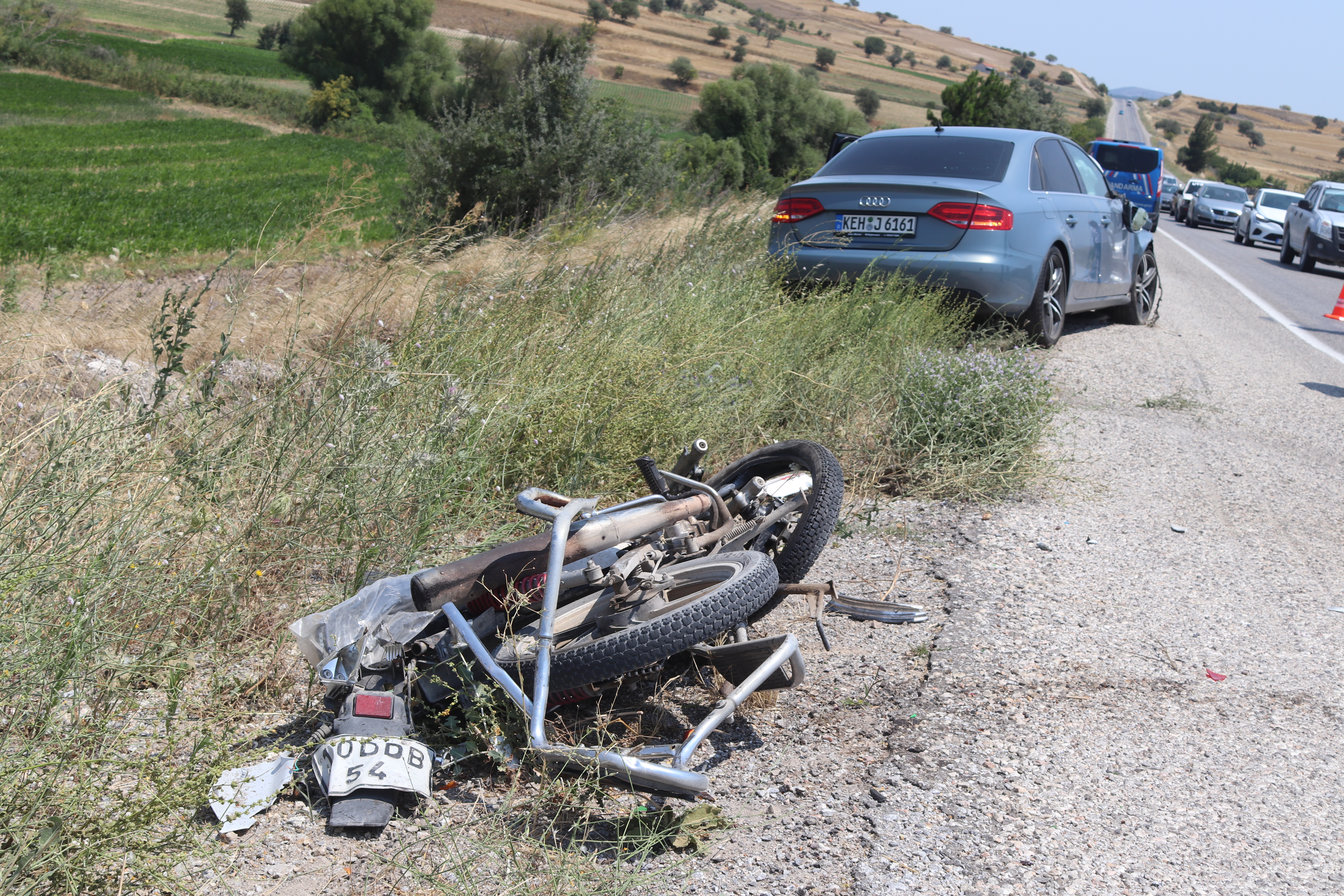 Balıkesir’de feci kaza. 90 yaşındaki motosiklet sürücüsü hayatını kaybetti