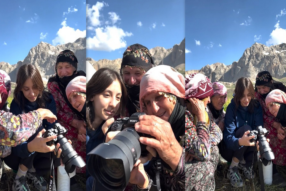 Fotoğraf makinesiyle tanışan köylü kadınların iç ısıtan gülümsemeleri