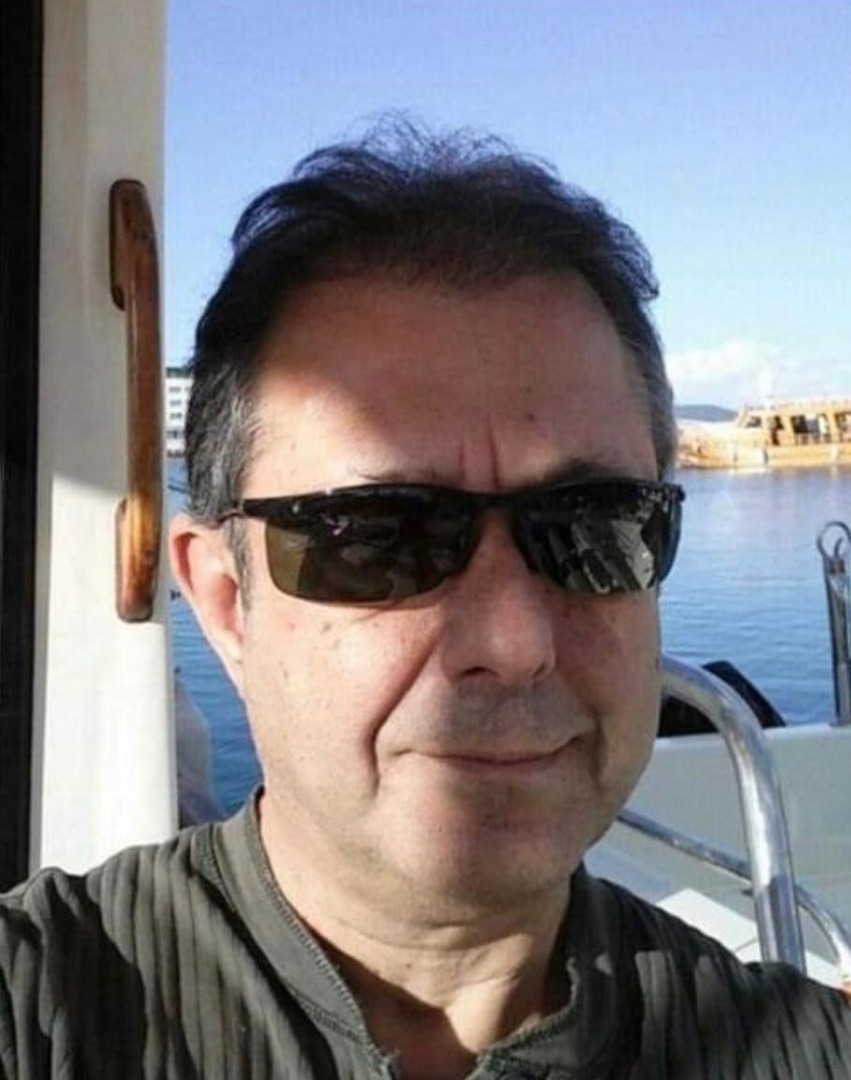 İzmir’in Karaburun ilçesinde tekne tamiri esnasında 3 metre yükseklikten düşen adam hayatını kaybetti