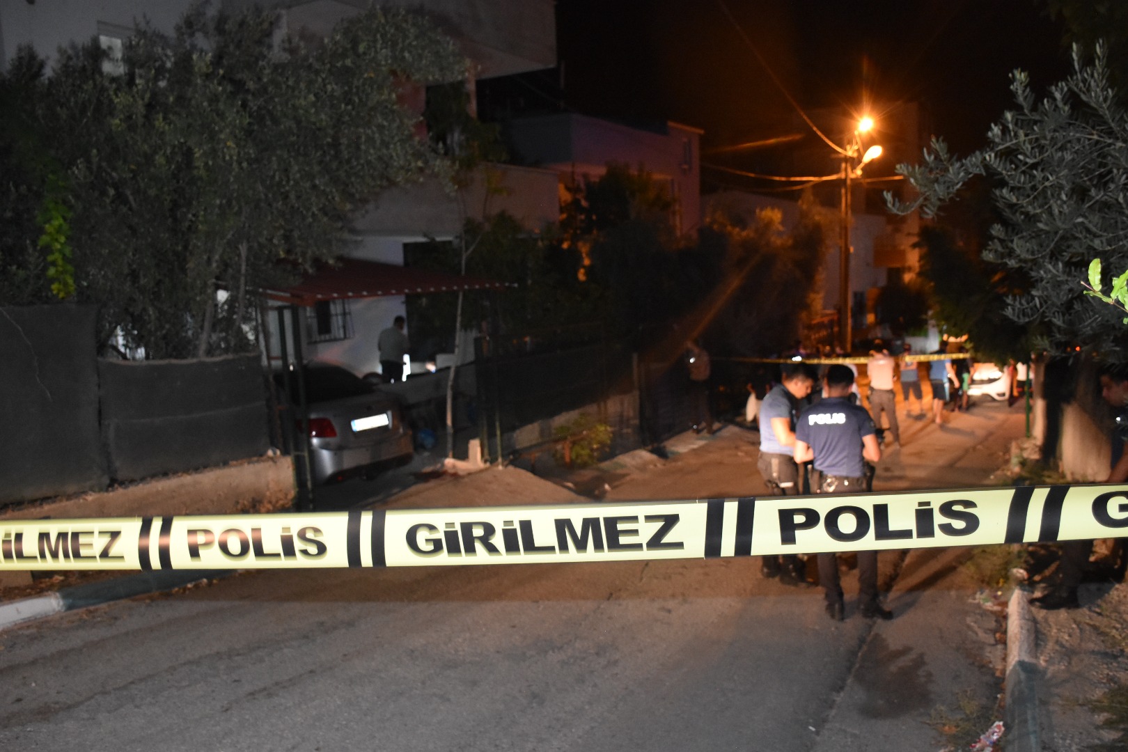 Adana'da kiracı, tartıştığı ev sahibi ile kardeşini vurdu
