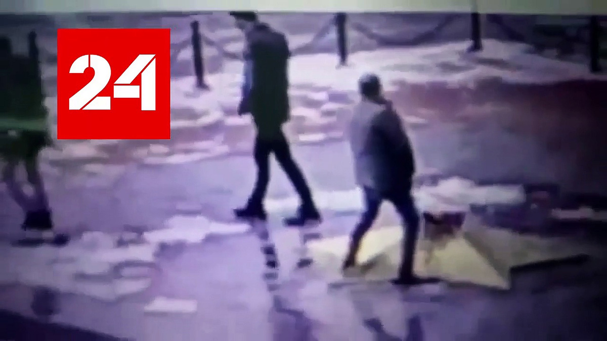 Rusya’da Sönmeyen Ateş anıtına işeyen üç Türk tutuklandı