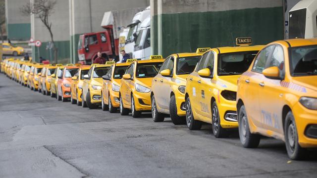 Antalya'da taksicilere İngilizce, Almanca, Rusça öğretilecek
