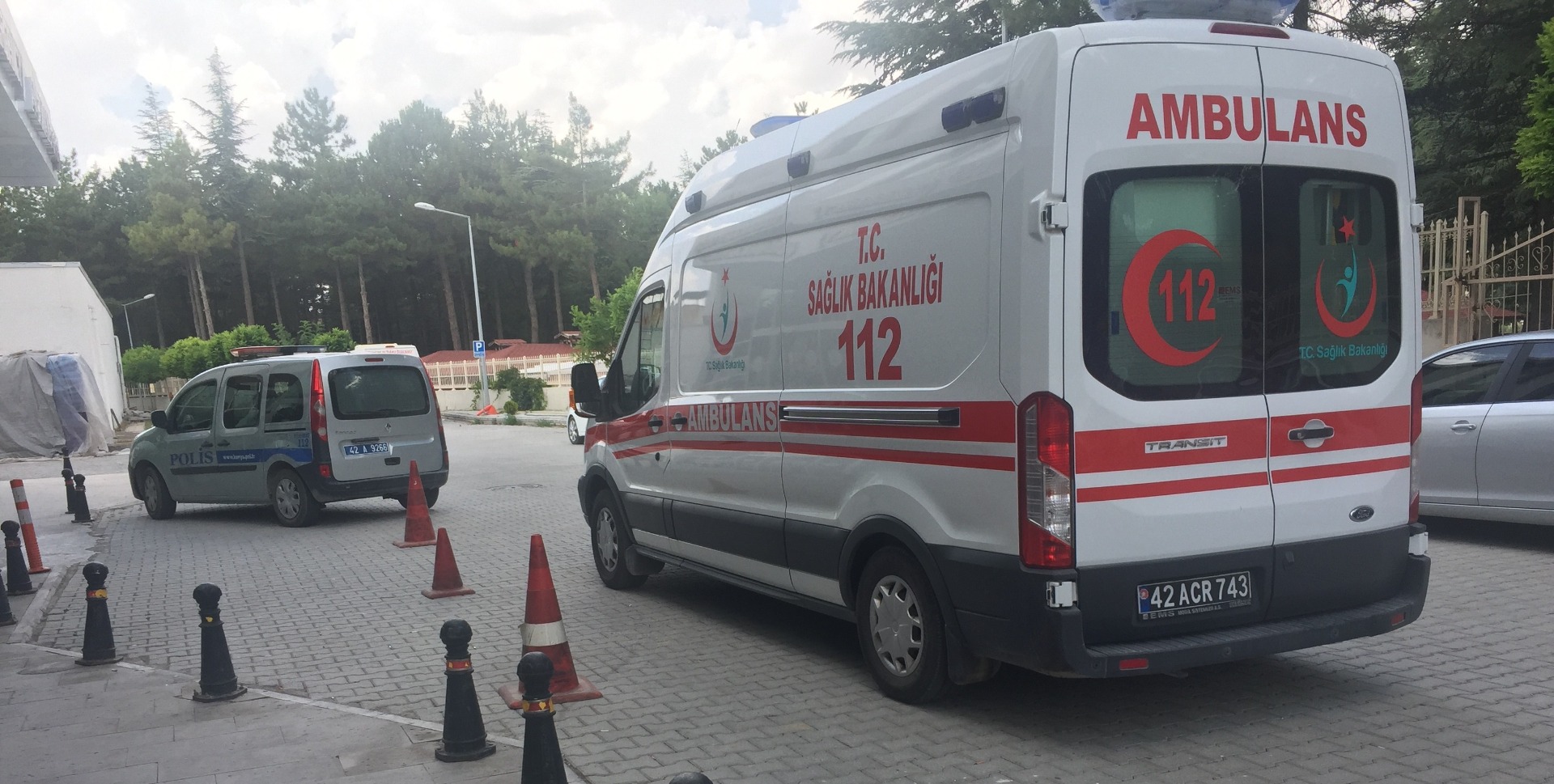 Konya’da evin penceresinden düşen çocuk ağır yaralandı