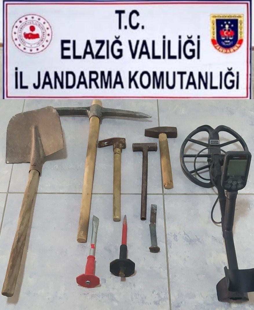 Elazığ'da kaçak kazı yapanlara suçüstü