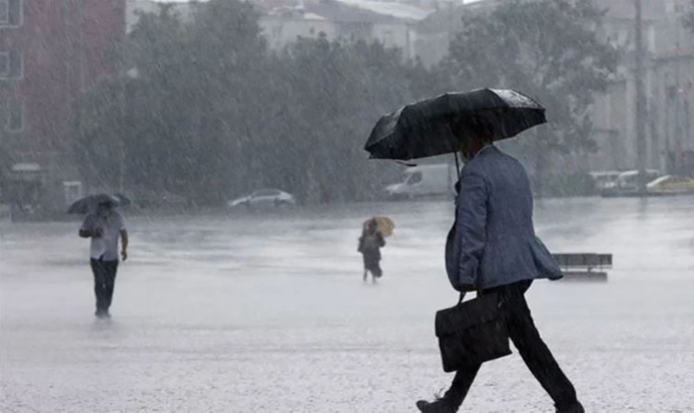 Meteoroloji uyardı! Doğu Karadeniz'de kuvvetli yağış bekleniyor
