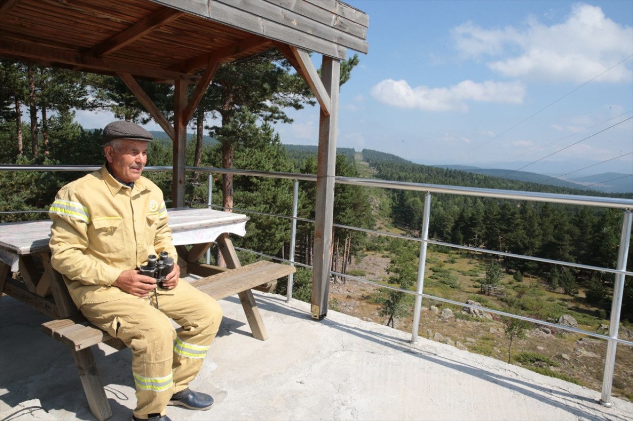 Bolu'daki 31 yıllık yangın gözcüsü: Burası benim ekmek teknem