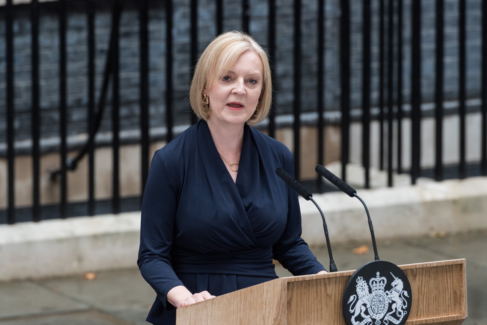 İngiltere'nin yeni Başbakanı Liz Truss ilk ulusa sesleniş konuşmasını yaptı: 3 önceliğim var