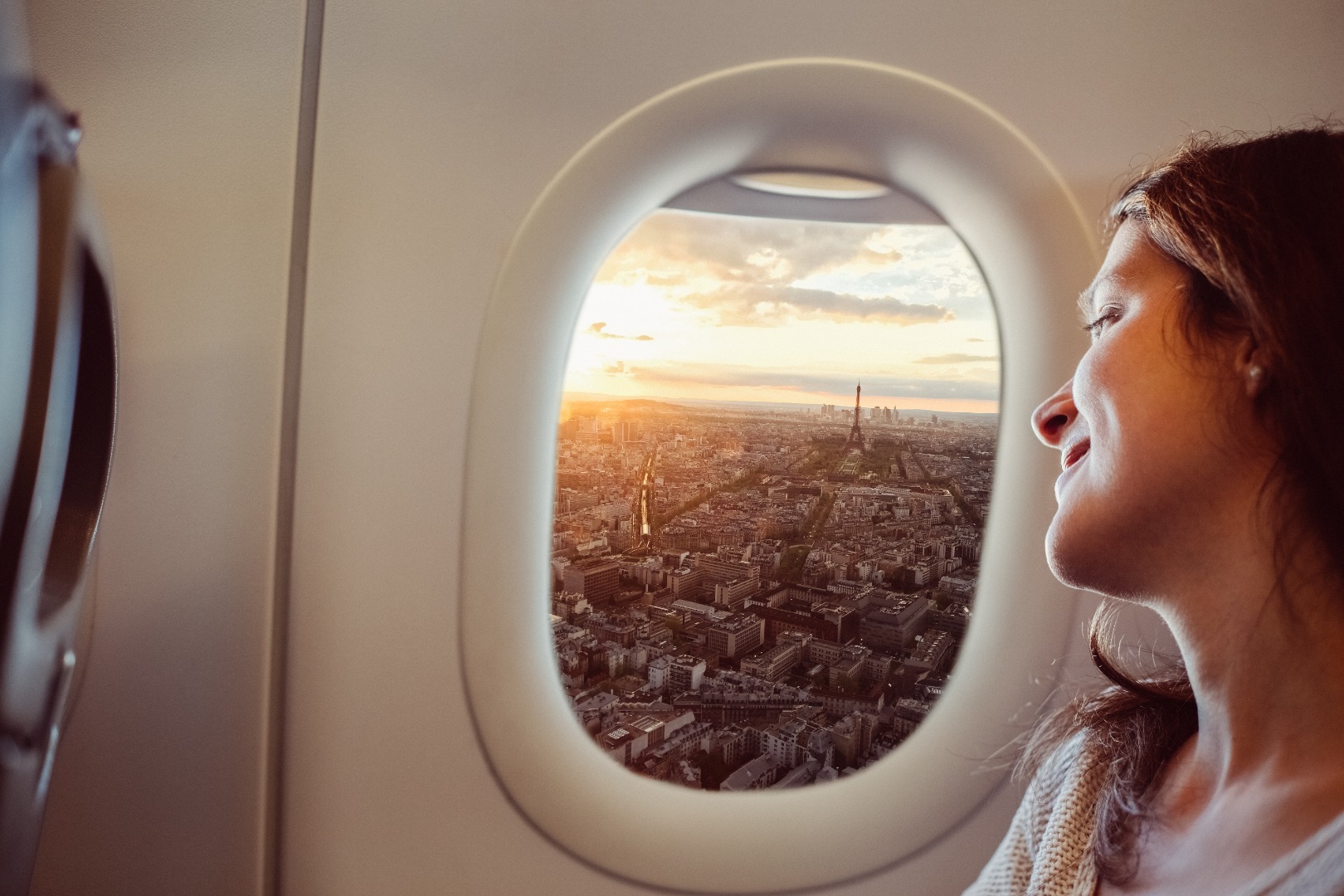 Uçaklarda pencereler neden yuvarlaktır