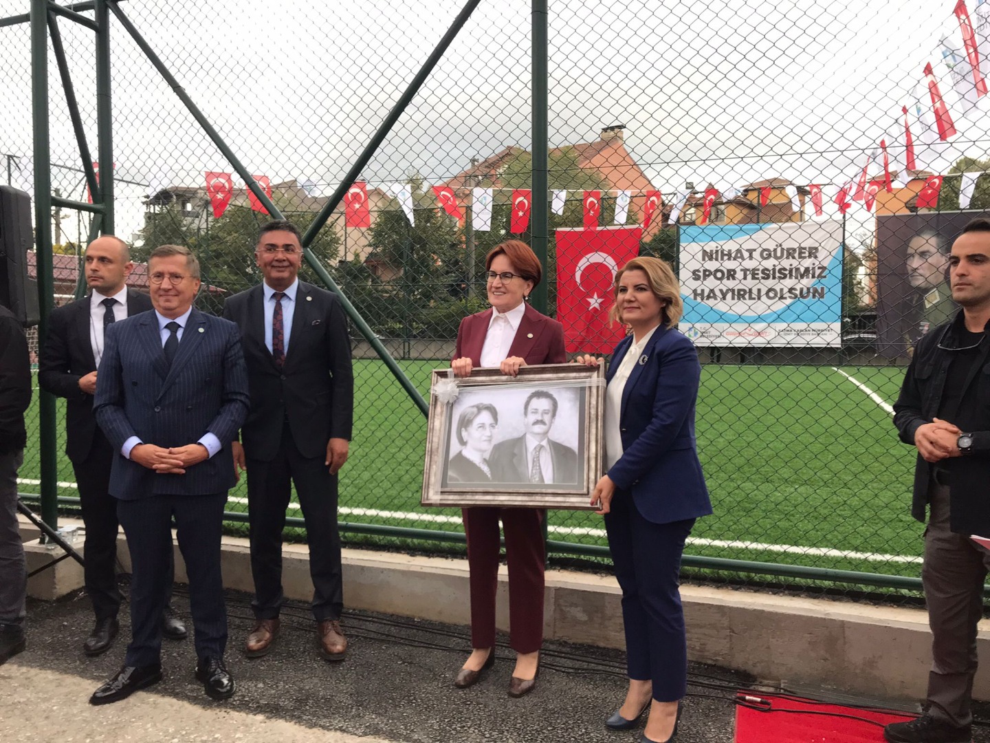 Meral Akşener Kocaeli’nde abisi Nihat Gürer’in adının verildiği tesisin açılışına katıldı
