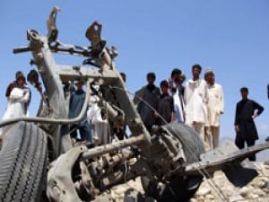 Afganistan’da polise saldırı