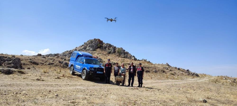Kaybolan koyunlar drone yardımıyla bulundu