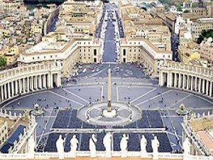 Vatikan’da skandal büyüyor