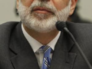 Bernanke sisleri dağıttı