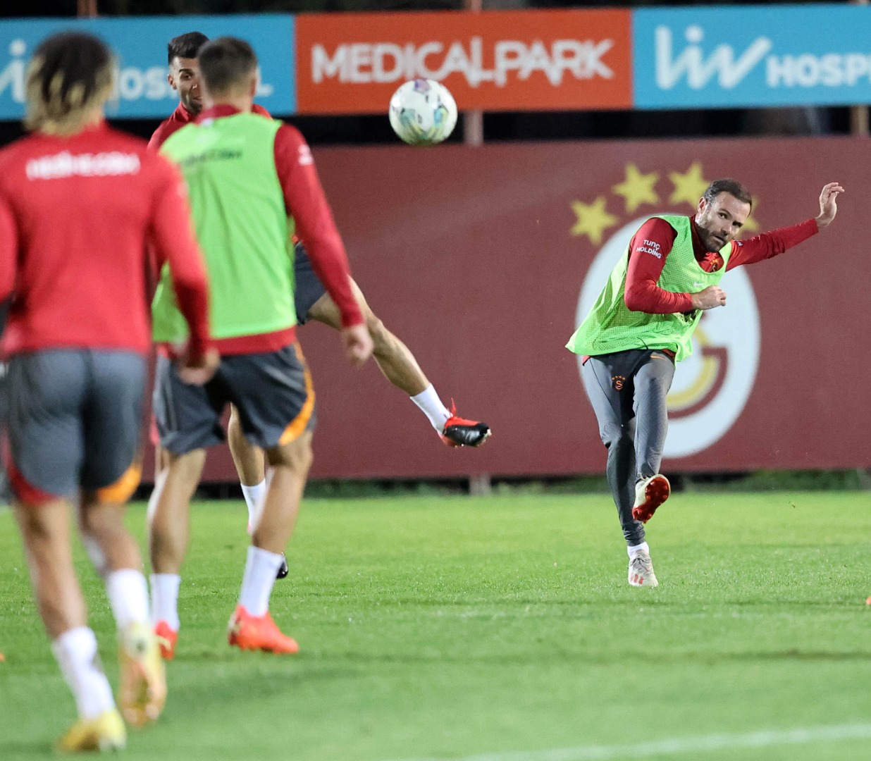 Galatasaray'da hedef Beşiktaş: 5 futbolcu gol yağdırdı