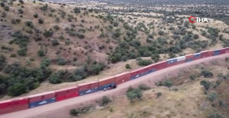 Meksika sınırına konteyner duvar