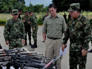 FARC ile çatışma emri