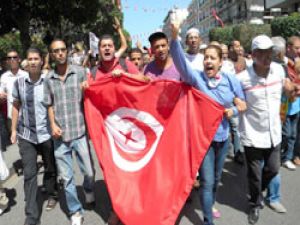 Tunus’ta muhalefet Mısır’ın yolunda mı?