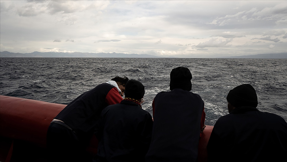 Fransa Akdeniz'de kurtarılan 44 göçmeni sınır dışı edecek