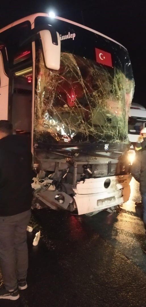 Mersin'de zincirleme kaza: 1 ölü, 7 yaralı