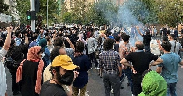 İran protestoculara idam cezası vermeye devam ediyor