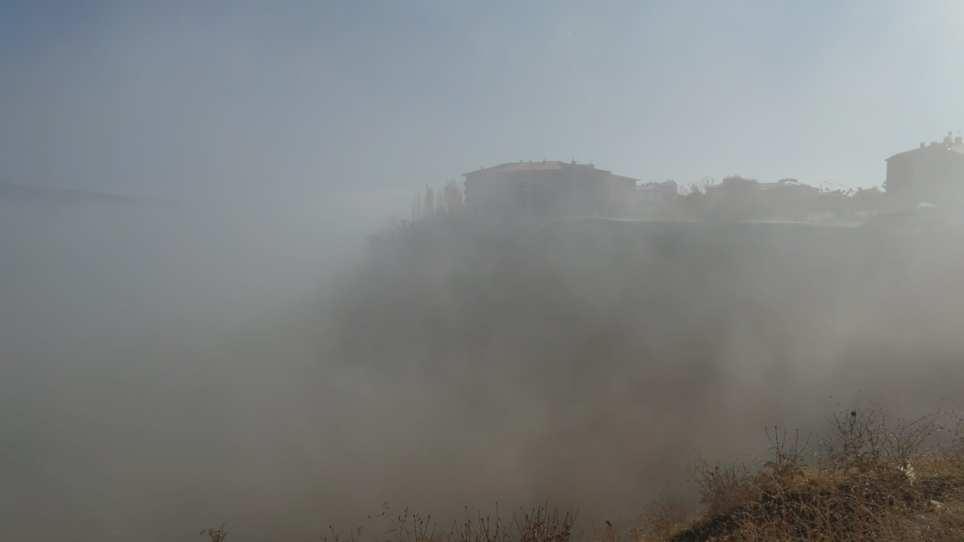 Bingöl’de yoğun sis etkili oldu