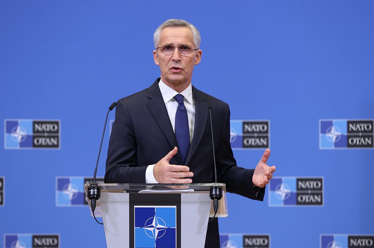 NATO, İsveç veya Finlandiya'ya saldırı olursa tepki verecek