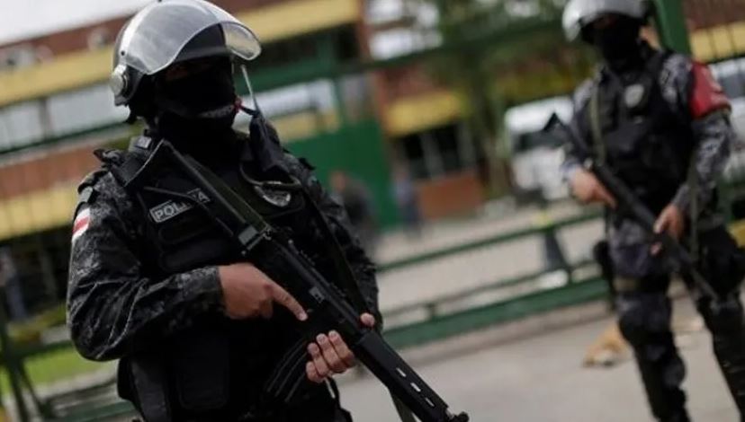 Brezilya'da iki okulda silahlı saldırı düzenleyen kişi yakalandı
