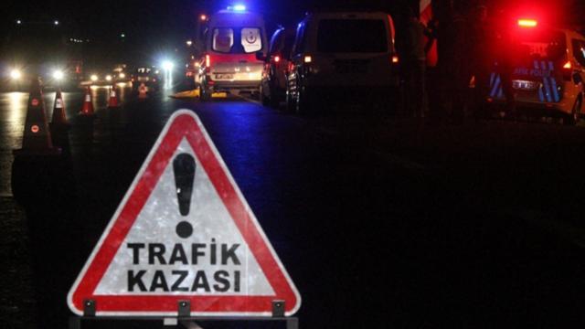 Rize'de trafik kazası: 2 ölü, 3 yaralı