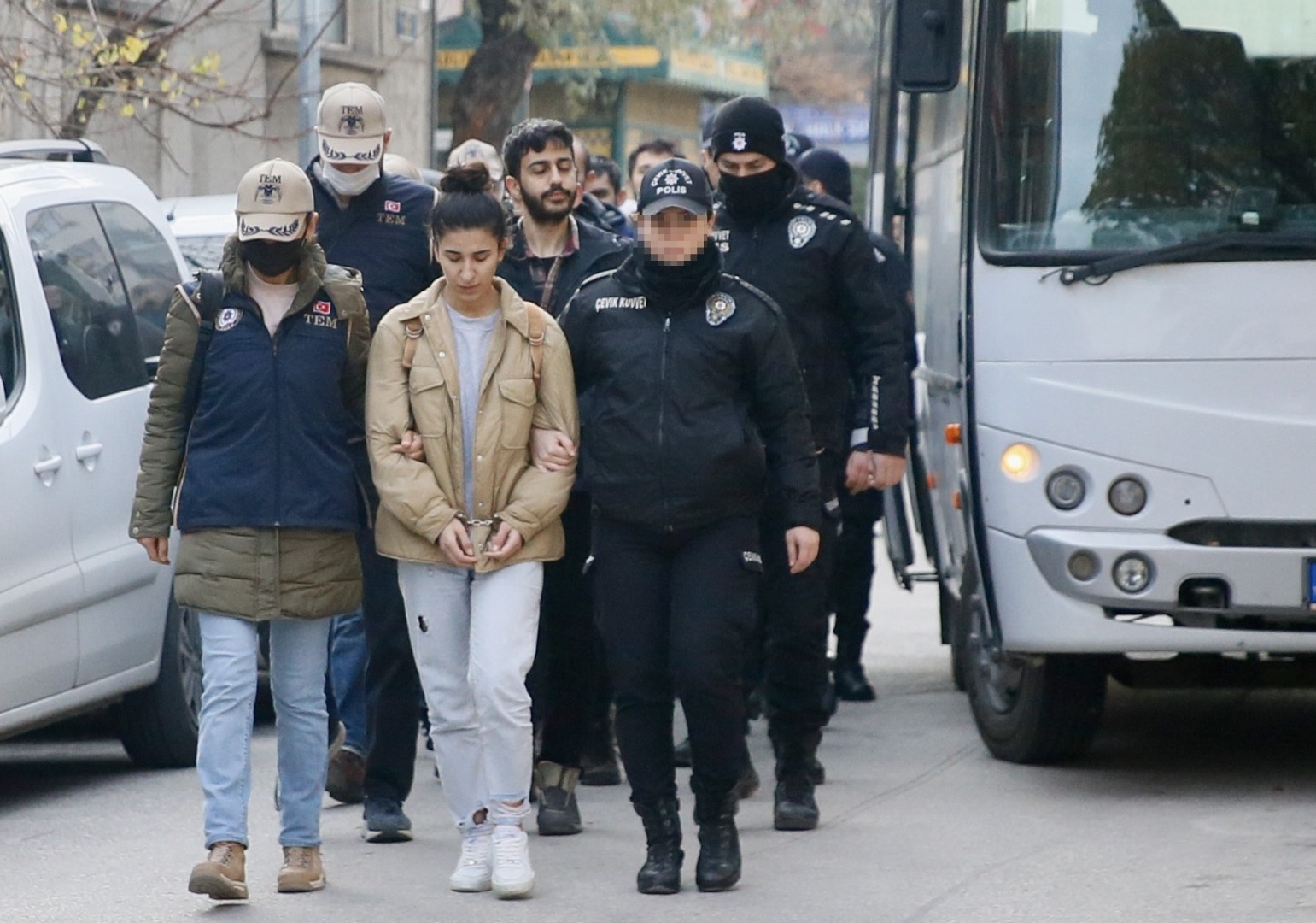 Eskişehir'de PKK operasyonunda yakalanan 8 şüpheli adliyede